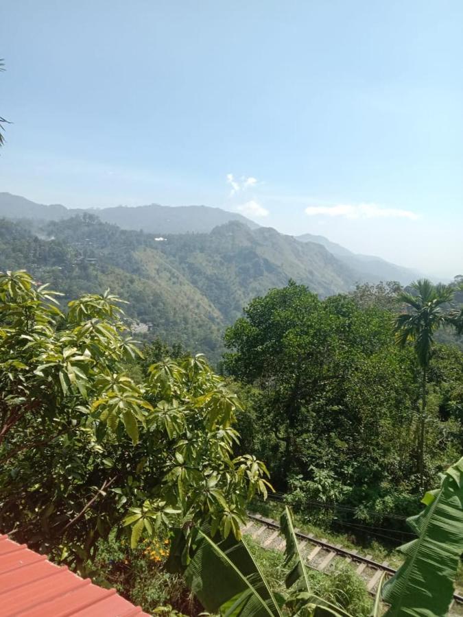 Charming View Homestay Элла Экстерьер фото