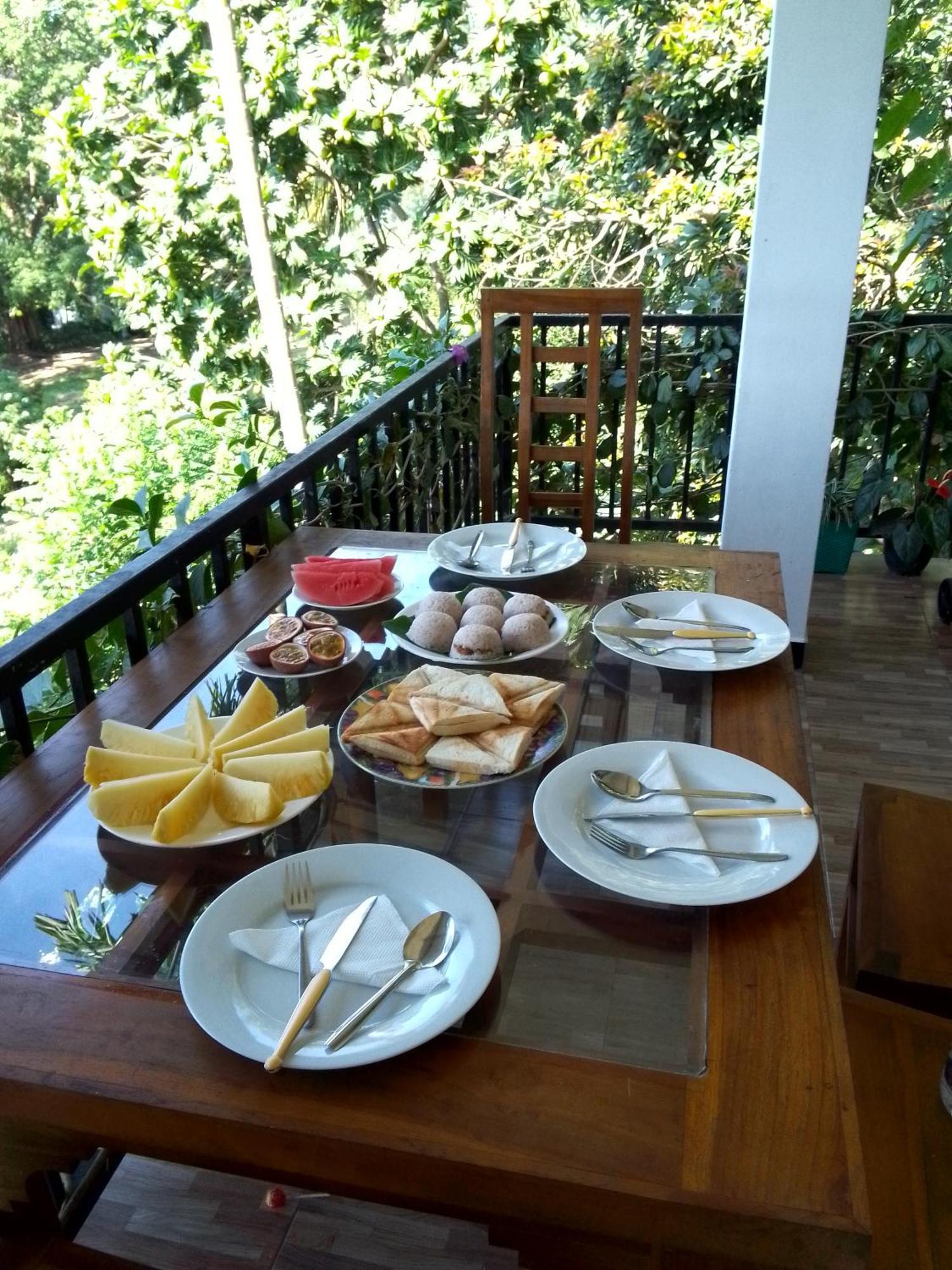Charming View Homestay Элла Экстерьер фото